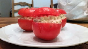 tomates farcies au thon et à la mayonnaise